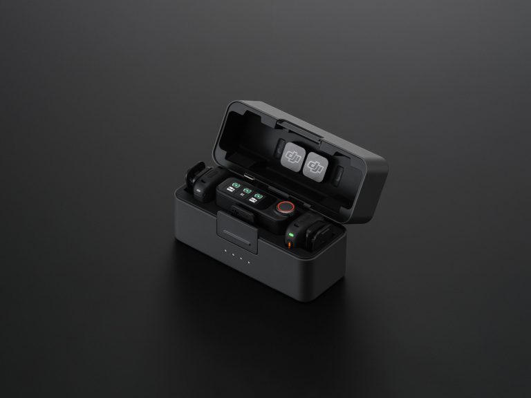 DJI mic 3 2tx 1 rx and charging case